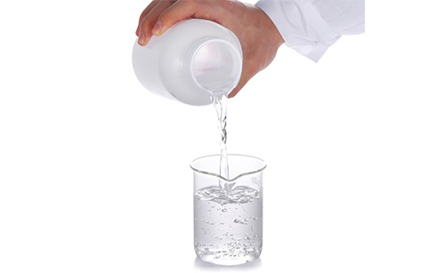 有了中聯(lián)邦農(nóng)藥消泡劑，再也不用擔(dān)心農(nóng)藥起泡啦