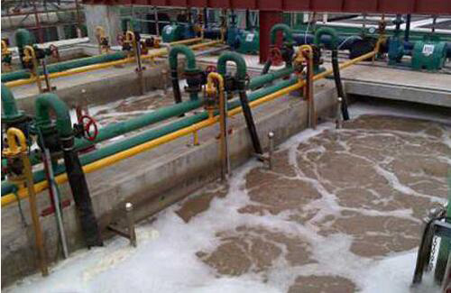 快速解決造紙廢水泡沫問題-造紙水處理消泡劑