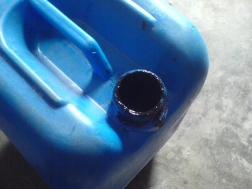 皮邊油消泡劑的應用與方法