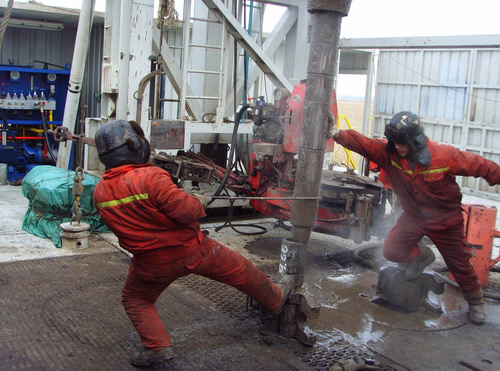 油基鉆井液消泡劑解決泡沫導(dǎo)致的問(wèn)題