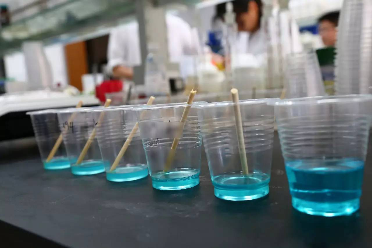 中聯(lián)邦造紙消泡劑 ，給你造紙染色好效果！