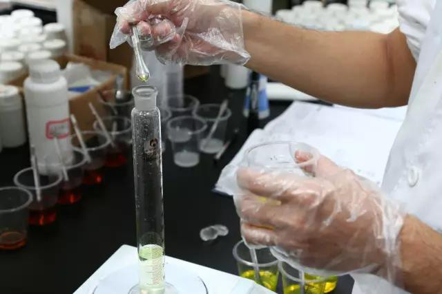 冶金廠的安全保障，就是液壓油消泡劑