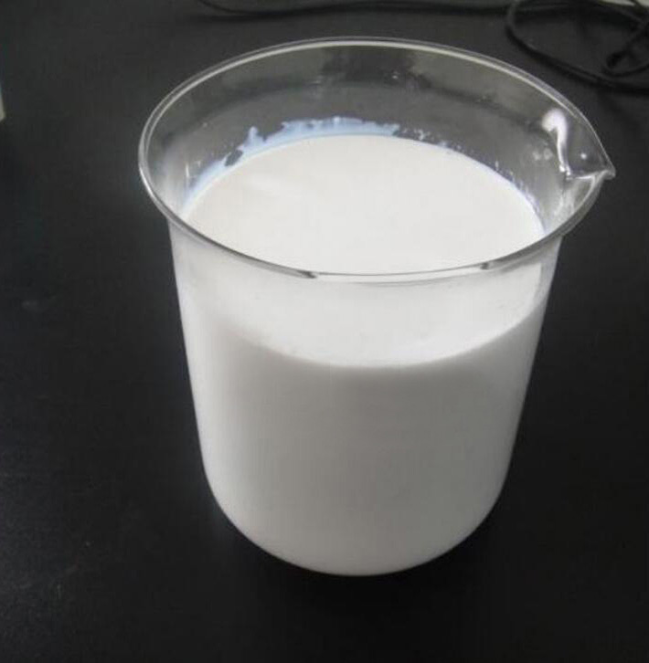 脫模劑消泡劑的出現(xiàn)終于令脫模劑產(chǎn)生泡沫的問題得以好轉(zhuǎn)！