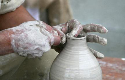 我們造不出優(yōu)質的陶瓷，還不是因為沒使用陶瓷消泡劑