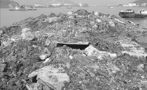 沒有使用優質建材類消泡劑而制造的大量渣土