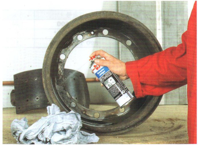 金屬清洗劑消泡劑的應用領域