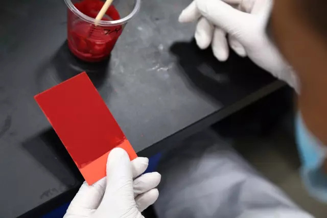 李工正在實驗中 李工正在實驗中