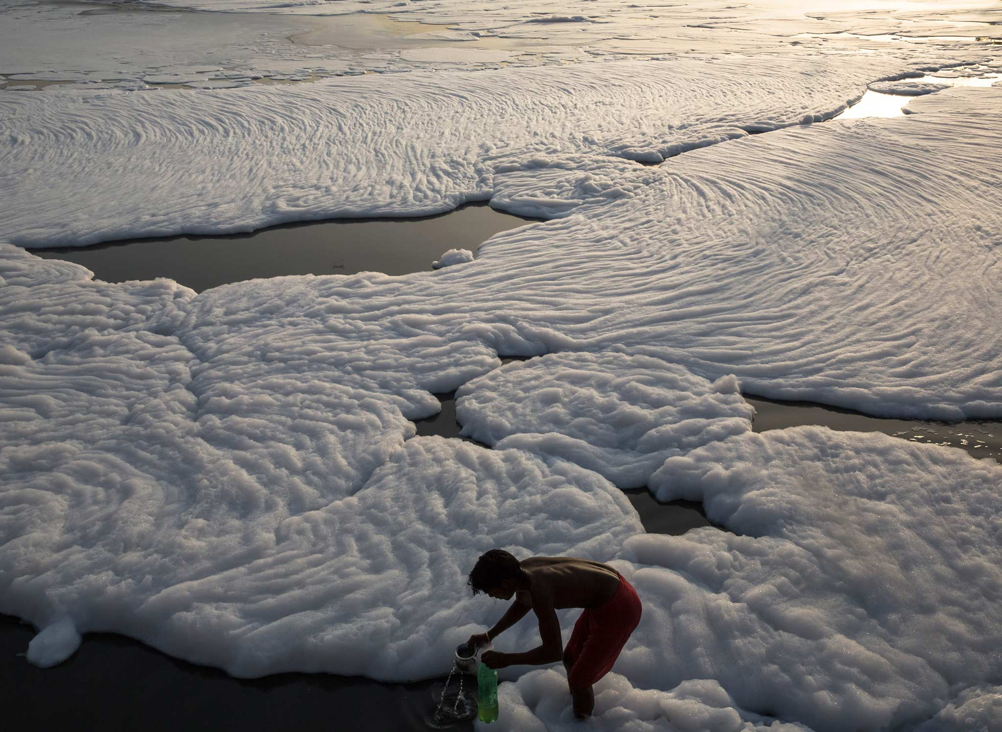 油漆廢水消泡劑在油漆廢水中應(yīng)用 油漆廢水消泡劑在油漆廢水中應(yīng)用